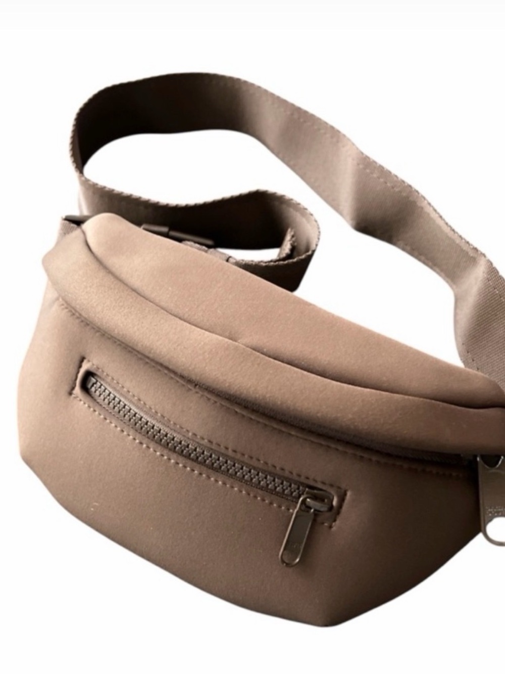 Dagne Dover fanny pack